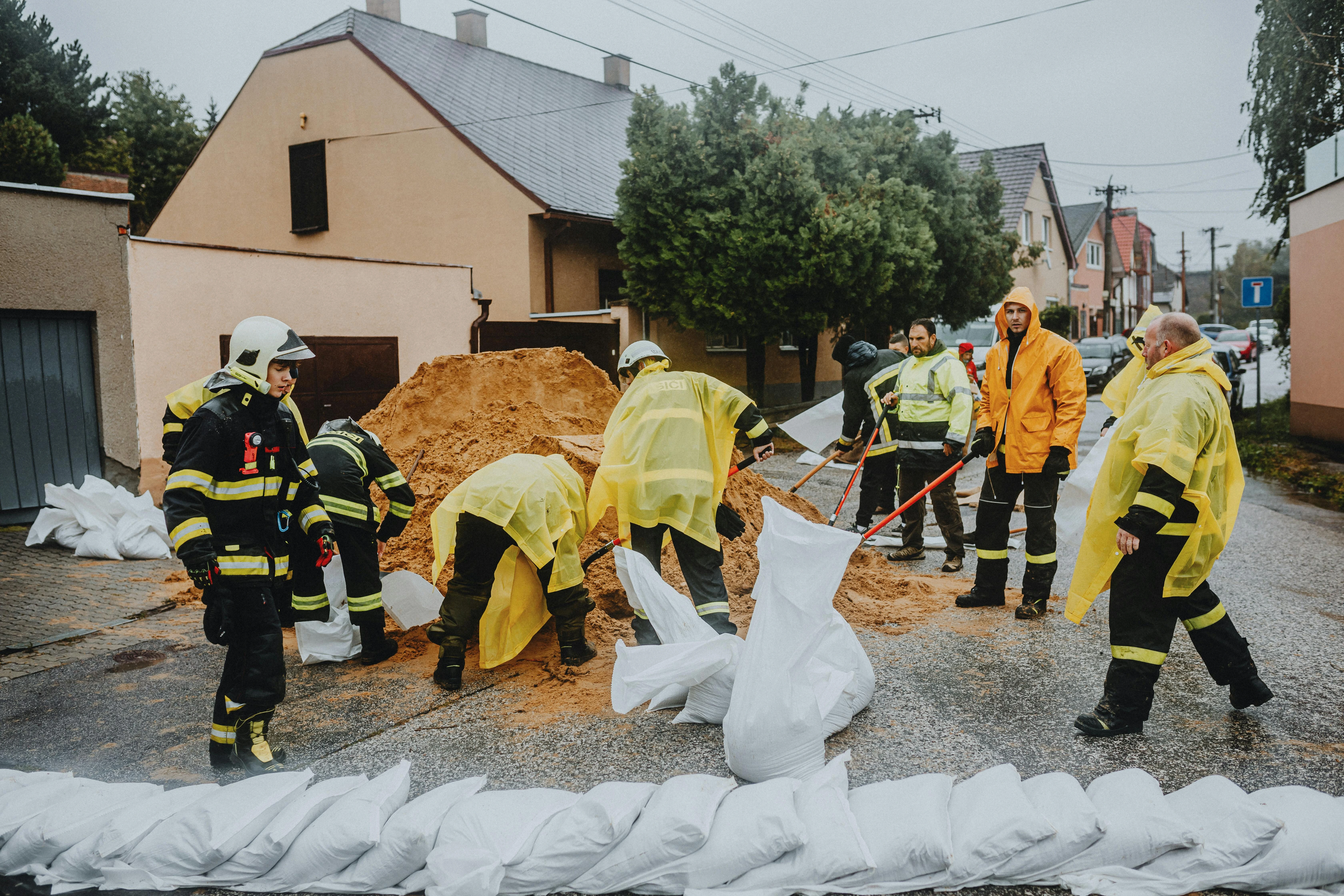 what to expect during emergency property restoration